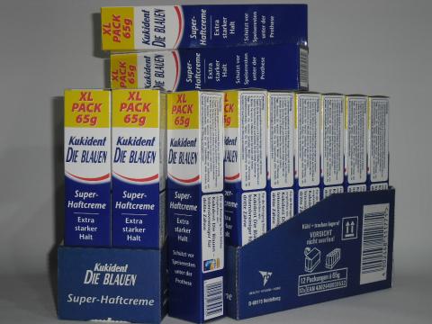 Adeziv pentru lipit proteze si semiproteze dentare Kukident