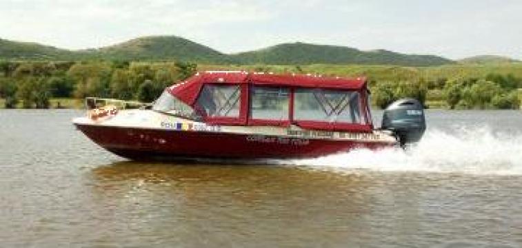 Ambarcatiune Corsar 700 Tour