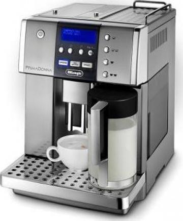 Aparat de cafea automat Prima Donna DeLonghi esam 6600