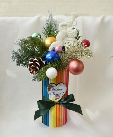 Aranjament floral Creioane colorate personalizat