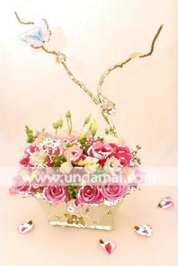 Aranjament floral botez in vas decor