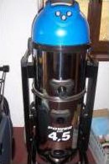 Aspirator industrial cu 3 motoare Tron