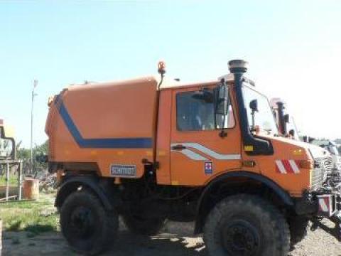 Autospeciala Unimog 1600