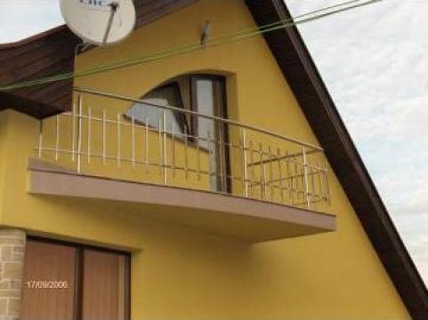 Balcon exterior drept cu bete