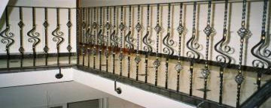 Balustrade, porti, garduri din fier forjat