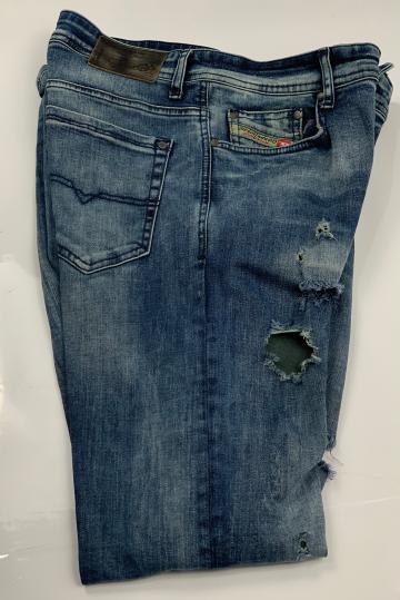 Blugi Diesel marimea 33 barbati