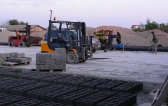 Boltari pentru garduri si piscine