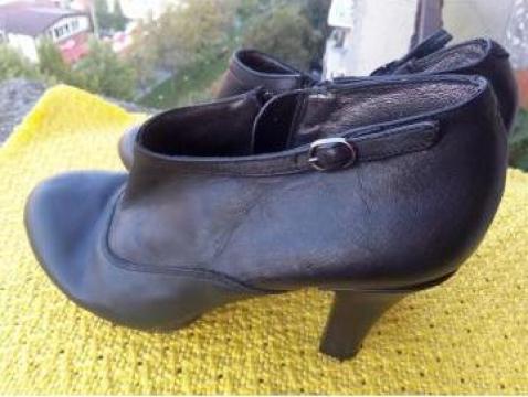 Botine / ghete dama, Rizzo negre, piele