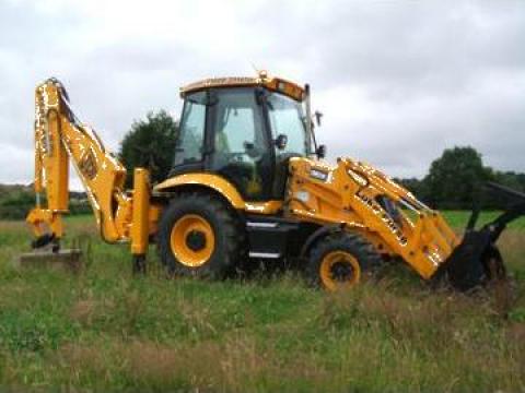 Buldoexcavator JCB