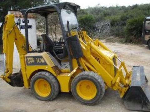 Buldoexcavator JCB