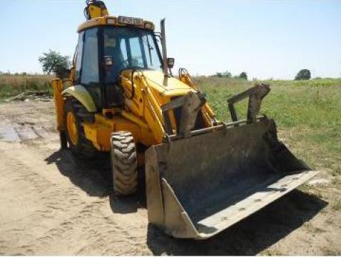 Buldoexcavator JCB