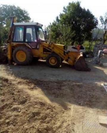 Buldoexcavator JCB