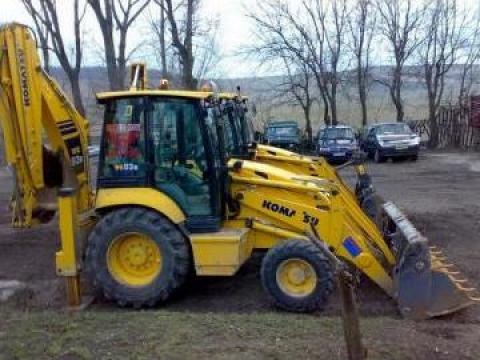 Buldoexcavator Komatsu