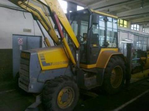 Buldoexcavator Massey Ferguson