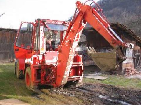 Buldoexcavator Terna Fai 565 pe pneuri