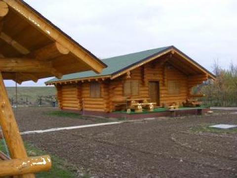 Cabane din lemn rotund