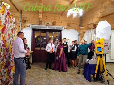 Cabina foto pentru 4 ore