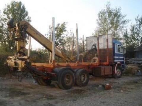 Camion transport lemn Scania