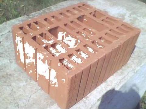 Caramida cu goluri verticale