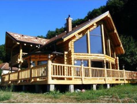 Case, cabane din lemn de rasinoase