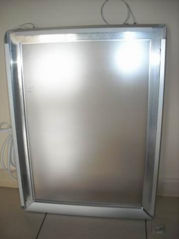 Caseta luminoasa Slim eco