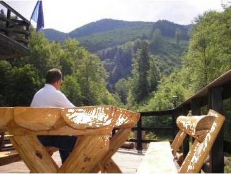 Cazare camere Pensiunea Verde Crud