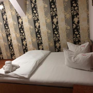 Cazare pensiune turistica Rozeclas, Oradea