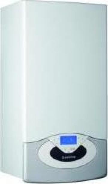 Centrala Ariston Genus One Plus 24 FF
