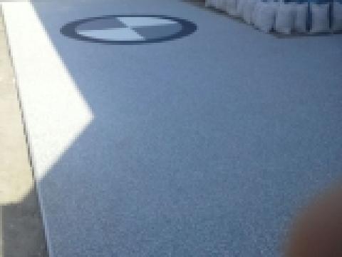 Ciment colorat pentru pardoseli