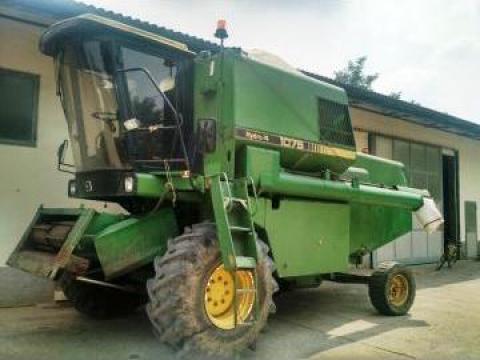 Combina agricola John Deere 1075 Hydro 4