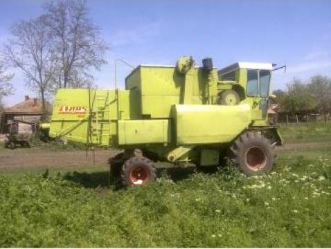 Combina agricola claas dominator 85