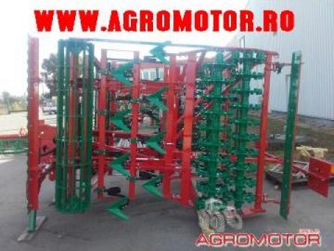 Compactor purtat 4 metri Agro Masz AUC40 H