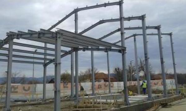 Constructii hale metalice