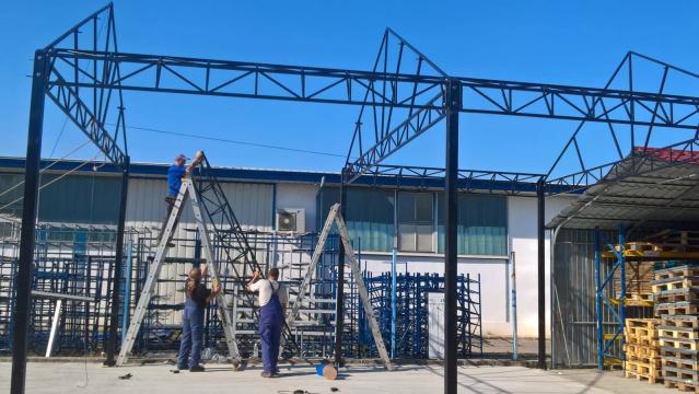 Cort industrial pentru depozitare