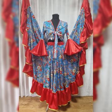 Costum dans