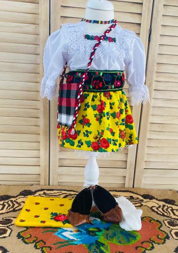 Costum traditional de Maramures pentru fetite