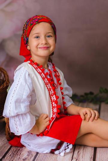 Costum traditional - fete (3-5 ani)