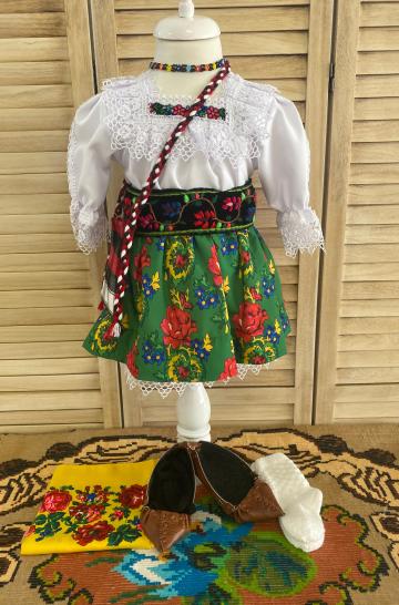 Costum traditional pentru botez fetite de Maramures