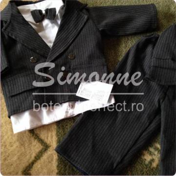 Costumas botez gri