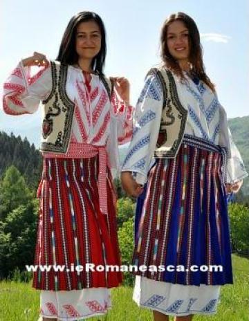 Costume populare traditionale Oltenia, Oas