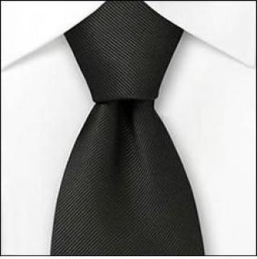 Cravata neagra pentru ospatar