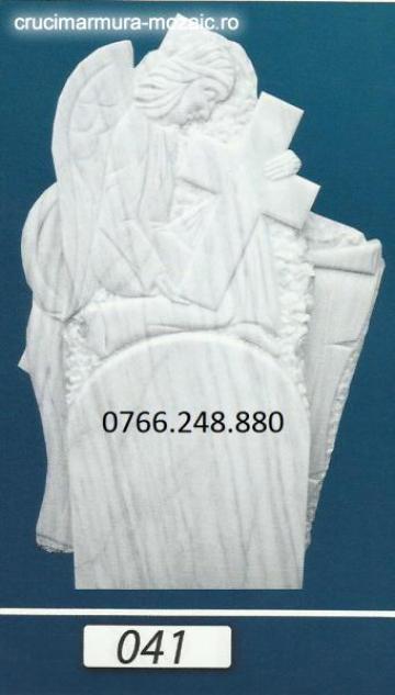 Cruce marmura 041 ingeras cu cap drept