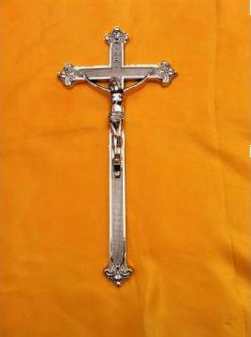 Crucifix auriu C3