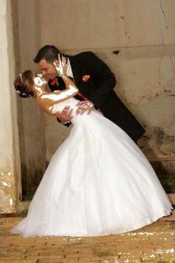Cursuri dans Valsul mirilor Stop and Dance Studio