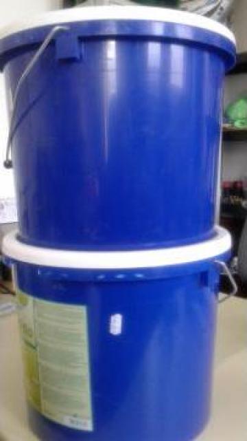 Detergent pudra curatat mochete si covoare