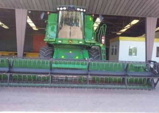 Dezmembrare combine agricole John Deere