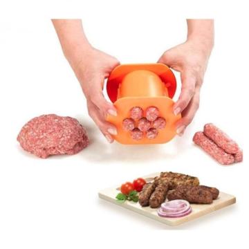Dispozitiv manual de facut carnati si mici