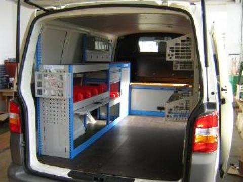 Echipari autovehicule comerciale cu mobilier metalic auto