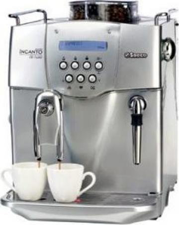 Espressor de cafea pe baza de cafea boabe