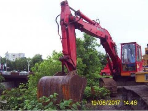 Excavator pe senile 921 LC